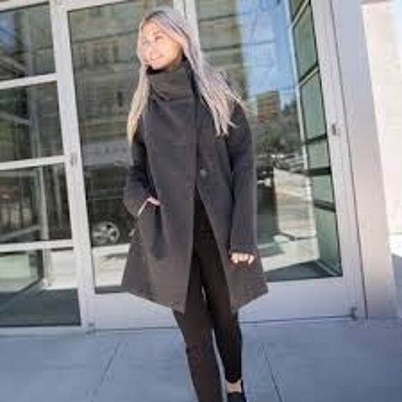 Betabrand by Melissa Fleis All-Day Mock Neck Hooded Stretch Coat Size Medium - Picture 10 of 11